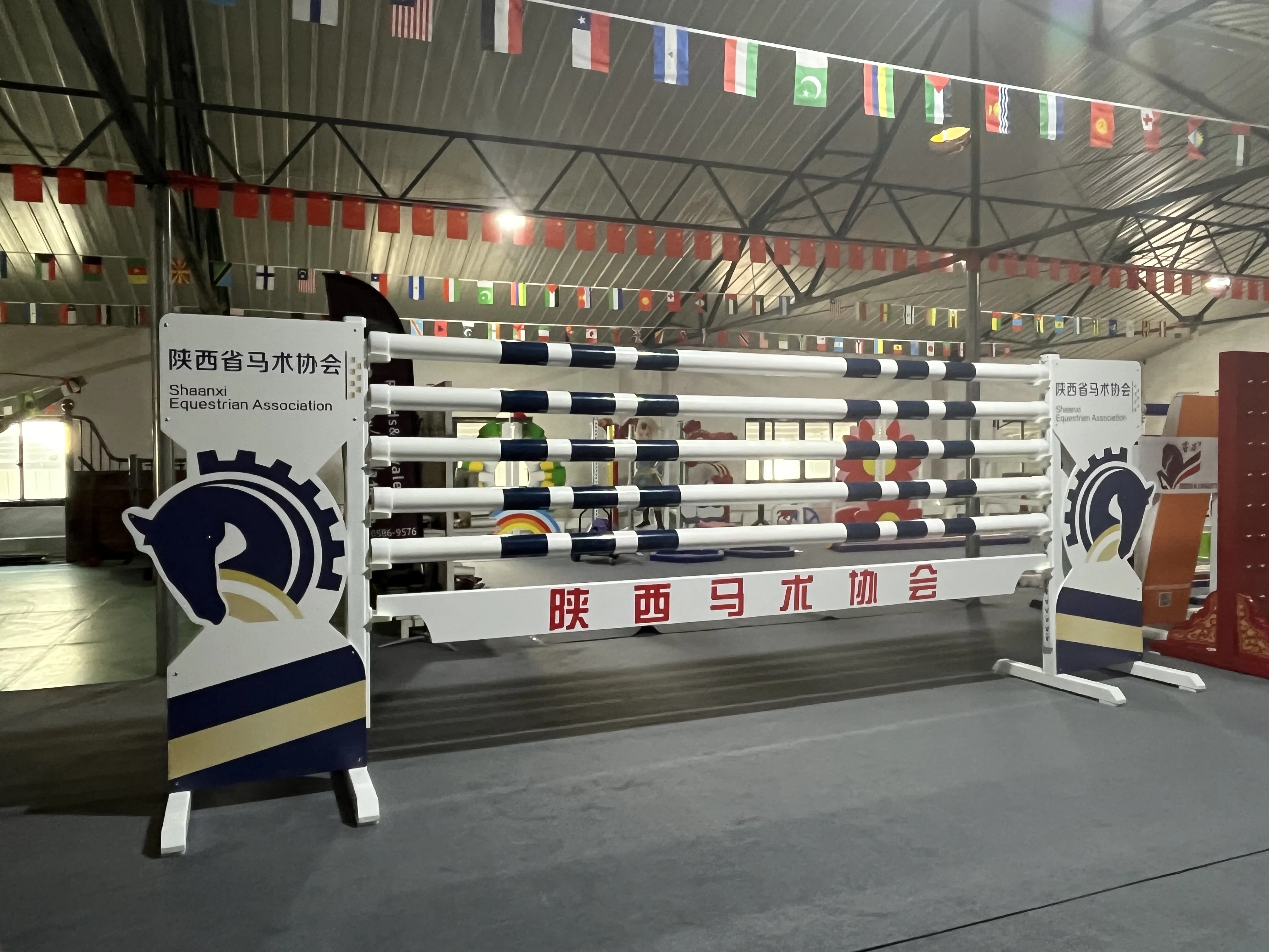 Supplier of Longine WorldCup Horse training jump aluminum jumping fence Portable Show Jump Wing Kits