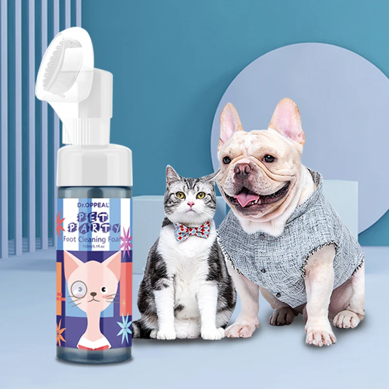 Pet cleaning tool cleaning foam sprayer and silicone brush head combo pet brush clean grooming