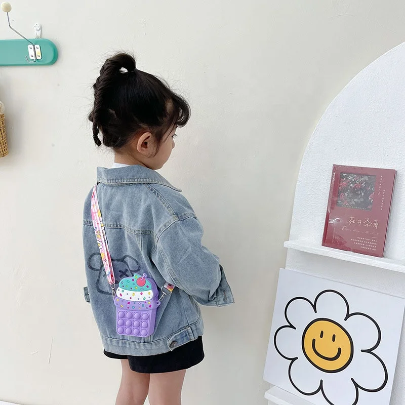 New Ice Cream Shape Silicone Waterproof Toy Print Rainbow Shoulder Bag Trending Fidget Crossbody Bag for kids