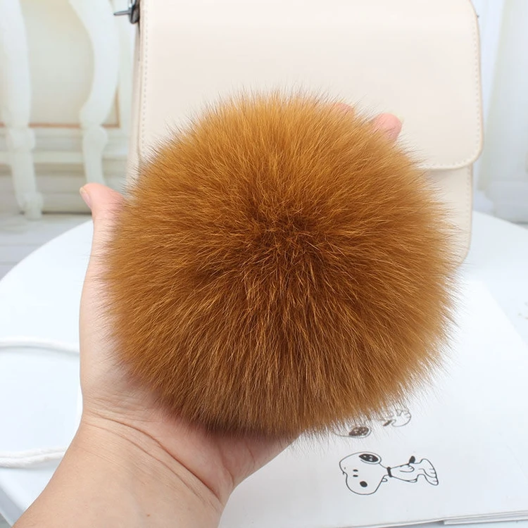
China Factory Promotion Fox Fur Ball Toy Fur Ball Decoration KeychainReal raccoon and fox fur 