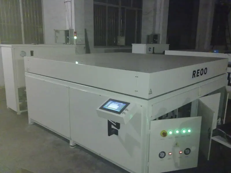 Машина для производства солнечных панелей Nantong REOO и машина ламинирования