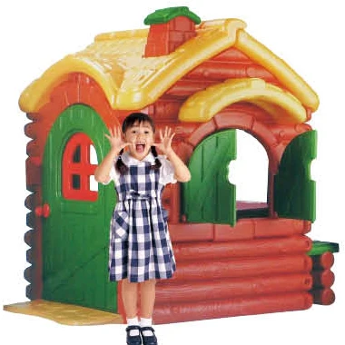 Big strawberry play house outdoor plastic playhouse for sales QX-18163A