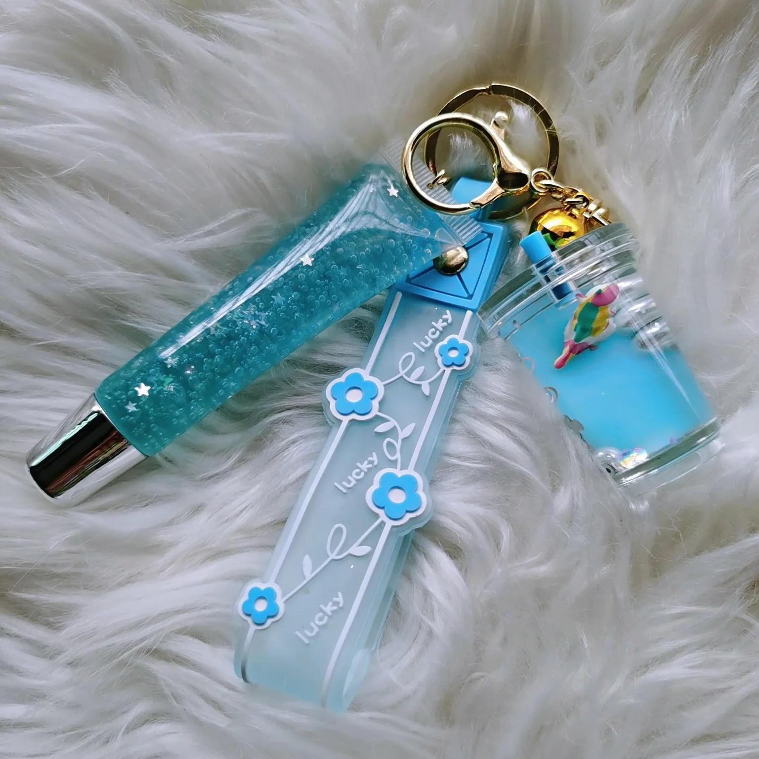 2023 Hot Mini Cute Milk Tea Bottle Lip Gloss With Animal Keychain Moisturizing Lip Gloss Oil Kids Lip Gloss Balm