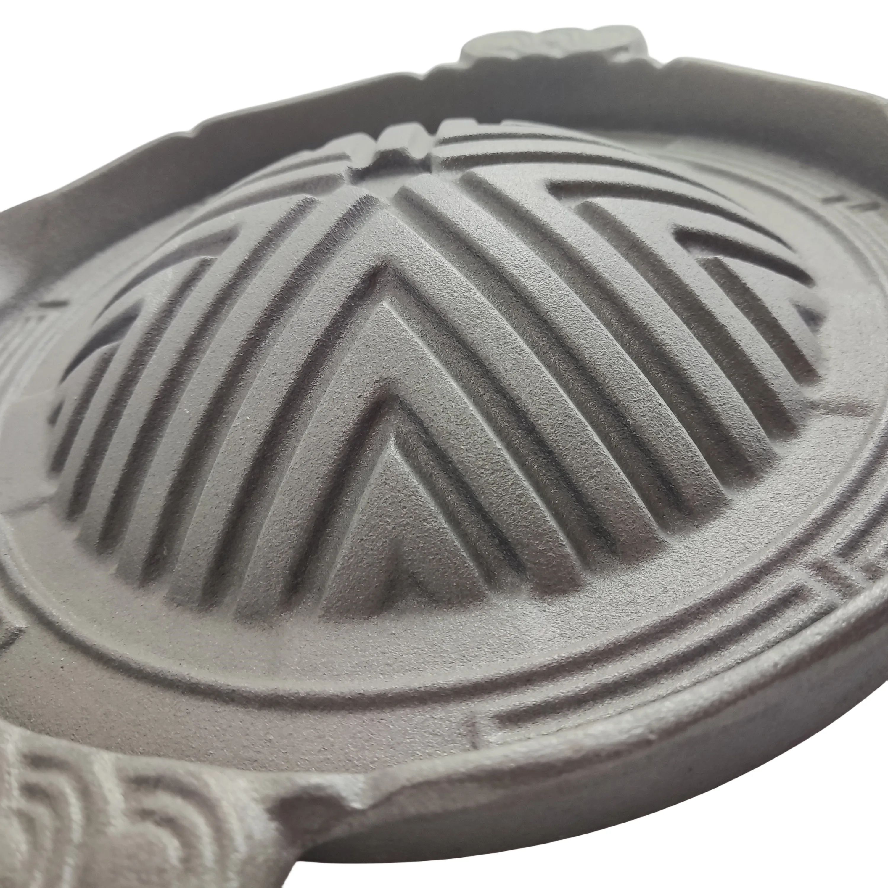 Mongolian BBQ Thai Metal Cast iron Halal Mookata Plates Round Mookata Pot