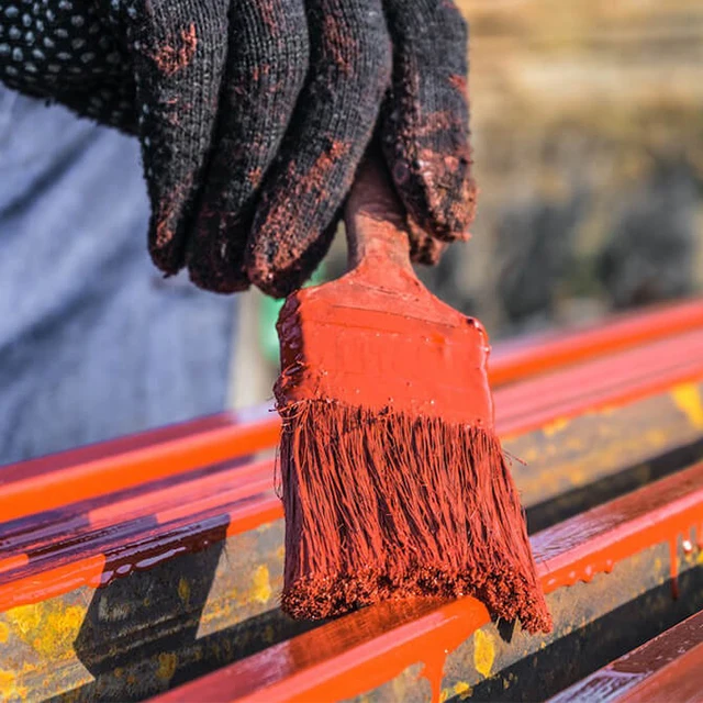 Cheap and highly effective Protective red oxide Anti-rust paint for Outdoor metal equipment such as Gates and windows
