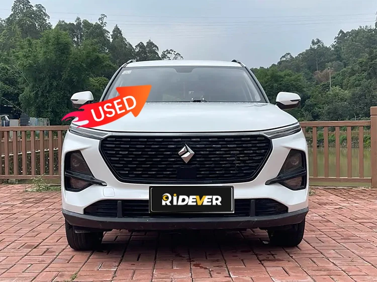 Hot Sale Used Mini Car Wuling Baojun RS-3 Car Smart Suv Wuling 1.5L Cheap Mini Gasoline Cars for Adults