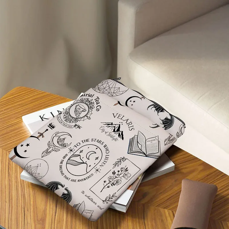 Hot Sell Book Sleeve for Book High Quality  Sleeve  With Zipper  Book Covers for Paperback
