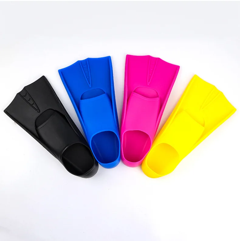 Hot Selling Custom Logo Soft Silicone Full Foot Diving Fin Adult & Kids Short Blade Swim Fins For Training