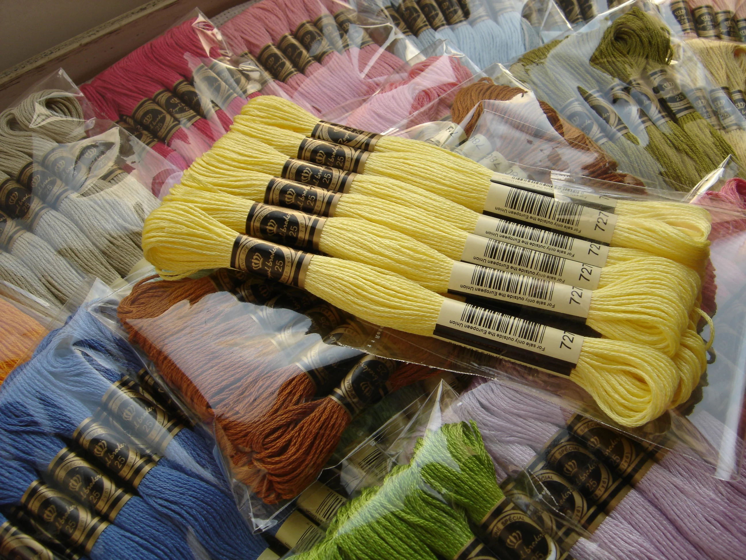 R нитки для вышивки крестиком 447 DMC, цветные поставщики в Китае