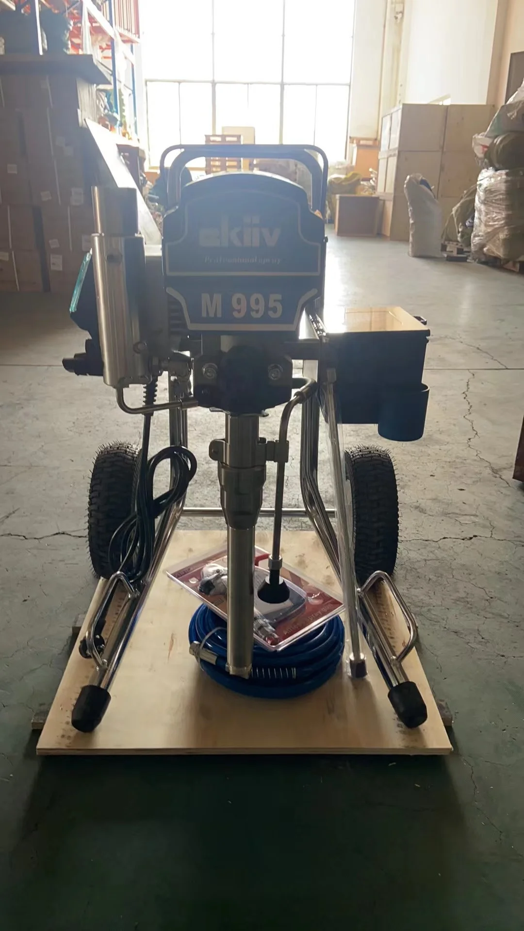 EKIIV M995 Factory price big hydraulic airless sprayer industry airless sprayer Spray Heavy Duty material
