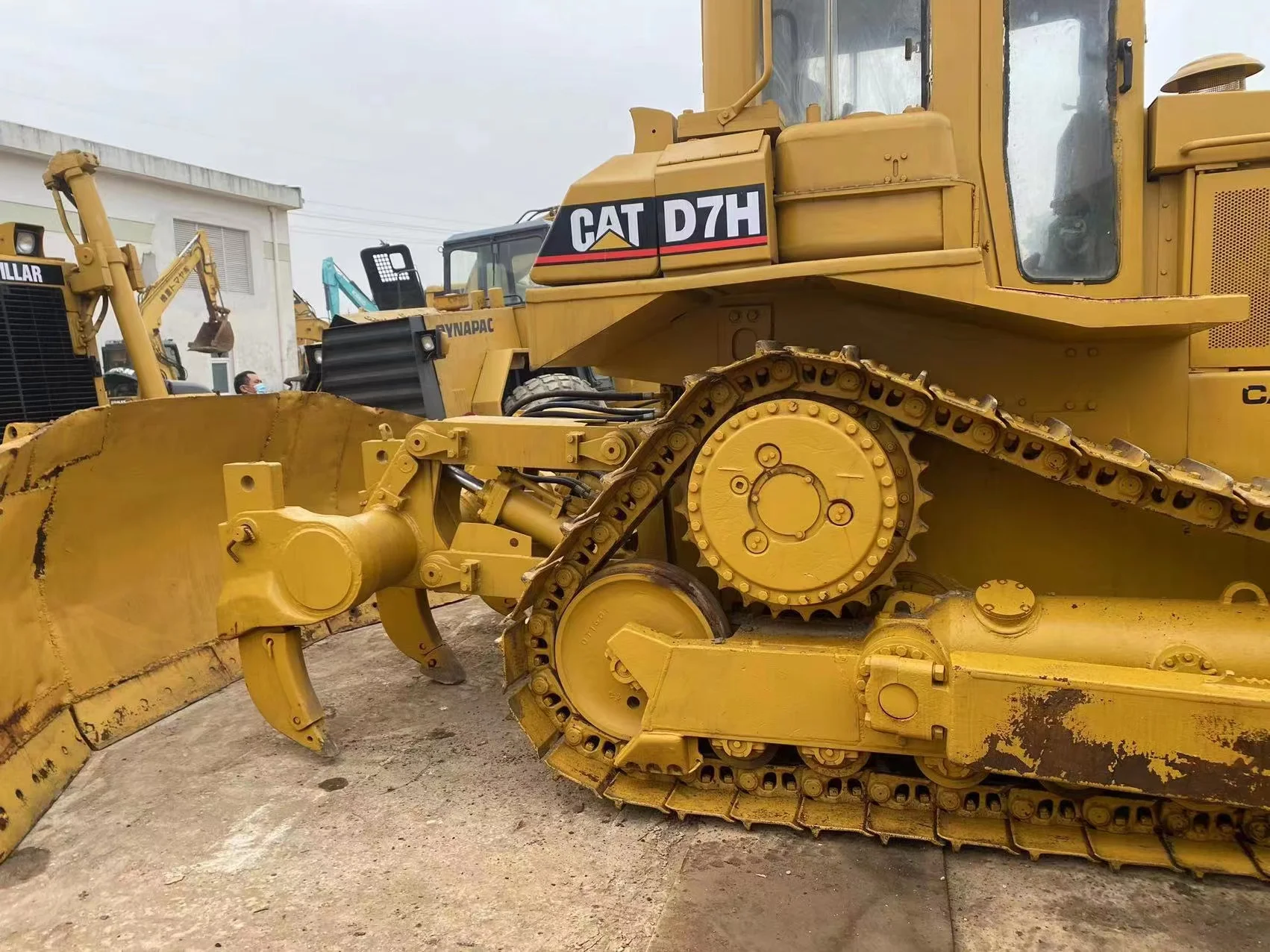Used Bulldozer Caterpillar D7H/Dozer Cat Good quality Used USA CAT Bulldozer D6 D7 D7R D7G D7H D6R at Low Price