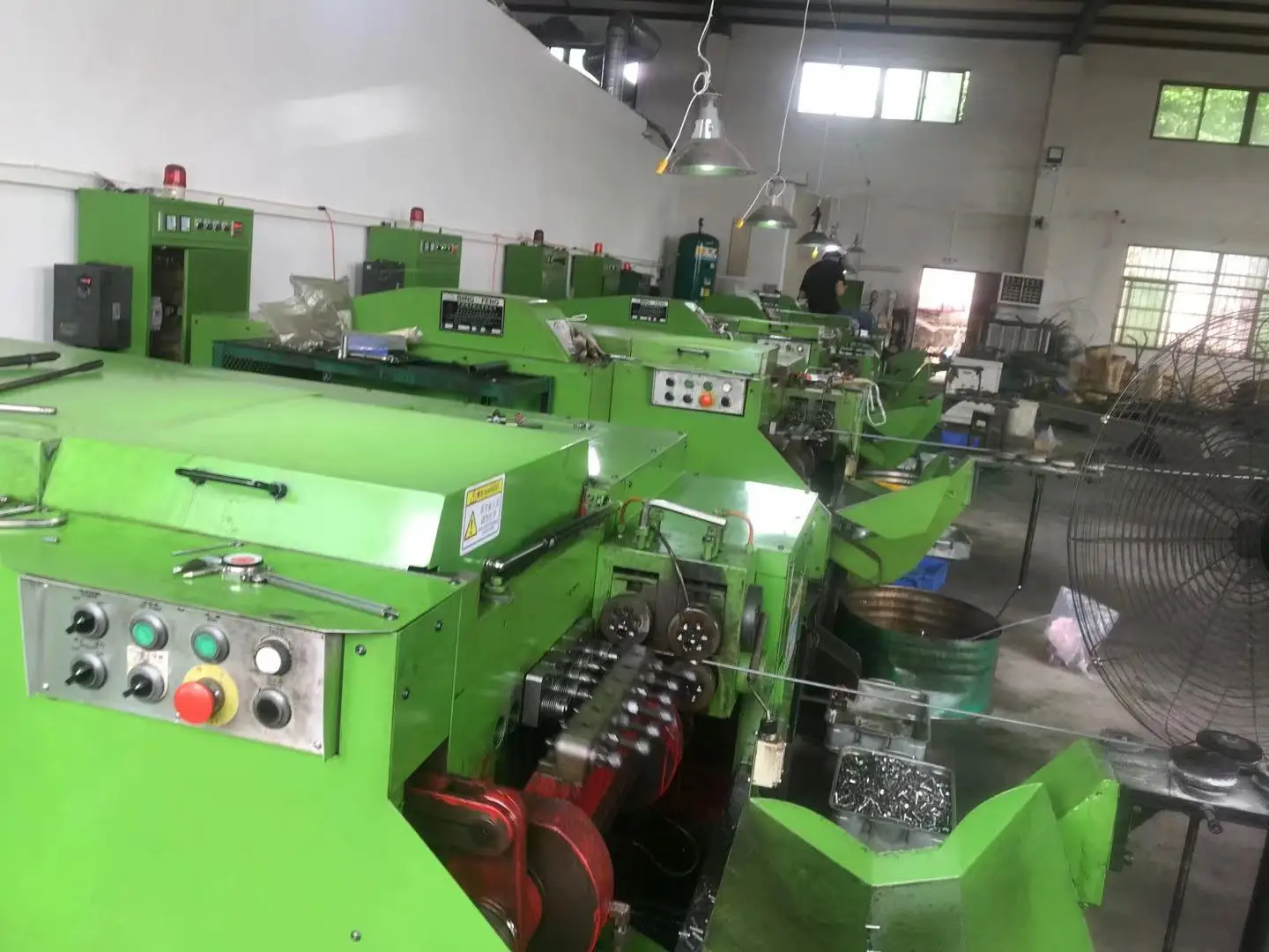 China manufacturer insert flange nut DIN6923 m5 m8 m 10 flange nuts m6 wholesale galvanized hex flange nuts