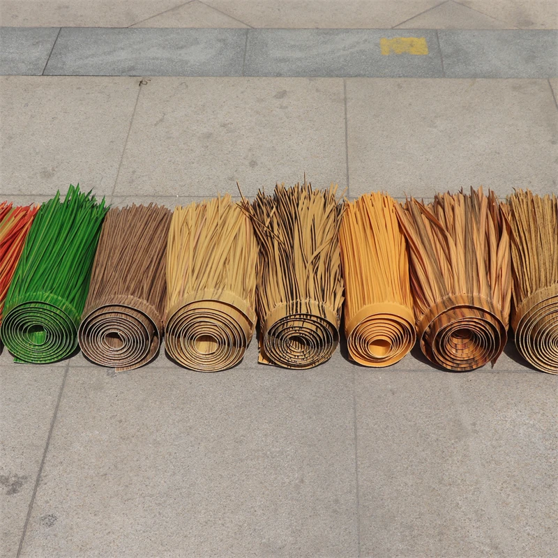 Factory Wholesale Ecofriendly Pvc Pe Plastic Roof Artificial Synthetic African Tropical Palm Thatch Roofing