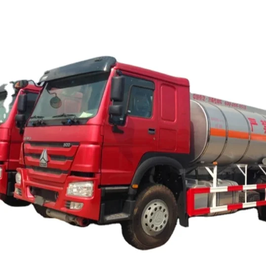 Best Selling Sinotruk 6X4 Fuel Bowser Oil Tank Fuel Tanker Truck for Africa