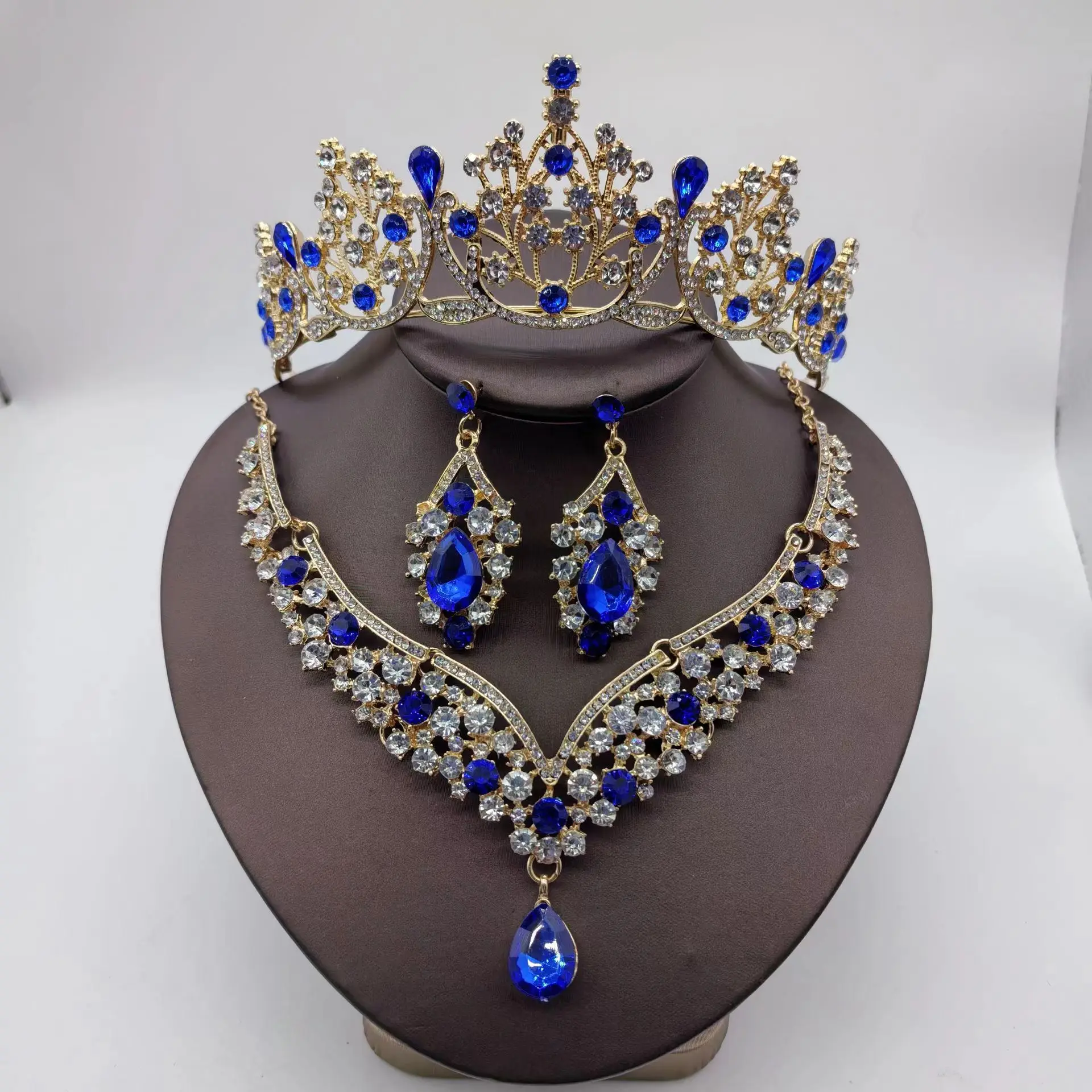 Bride Crown Three-Piece Set Wedding Hair Accessories Bridal Crown Tiara Necklace Earrings Jewelry Set
