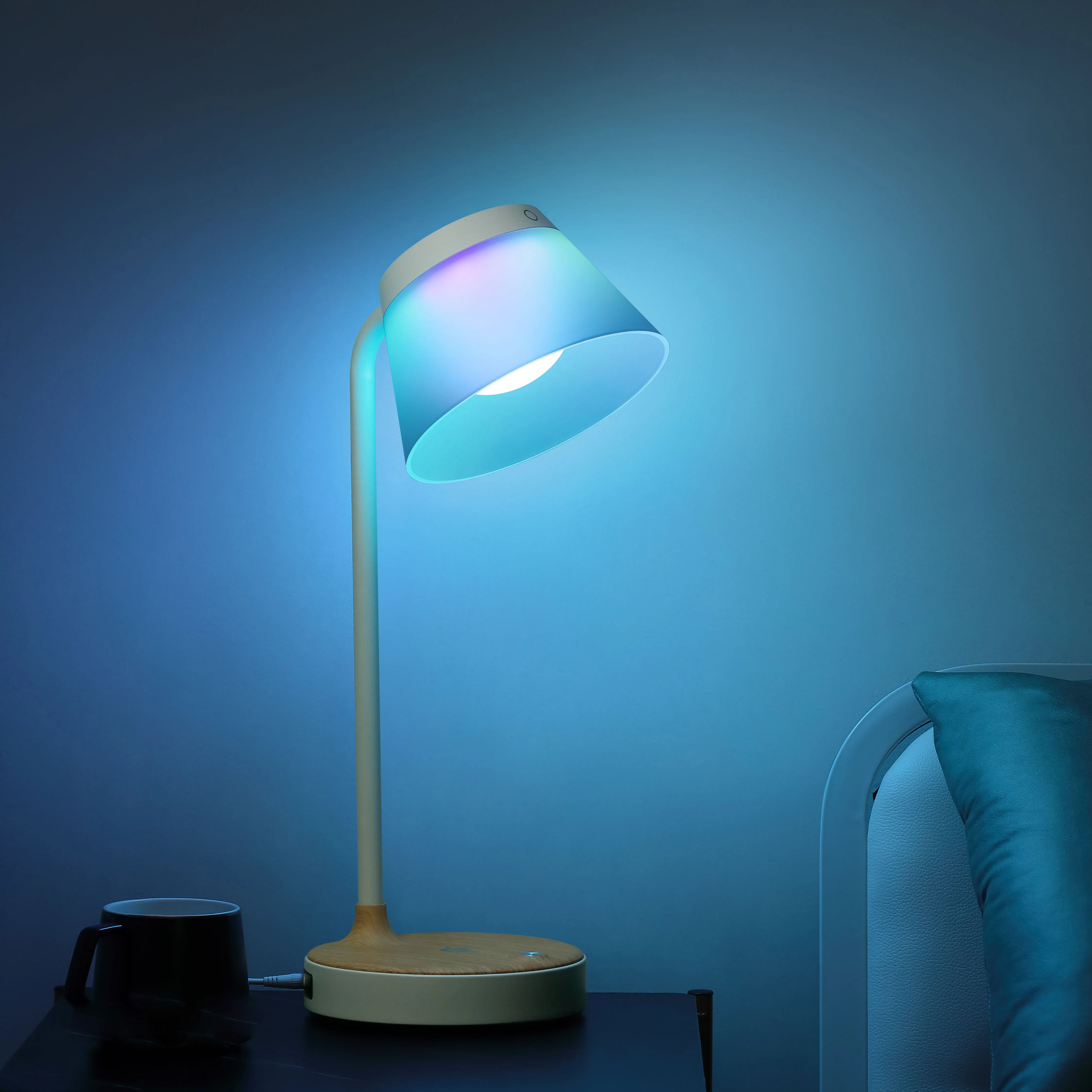 Светодиодная Настольная лампа с сенсорным управлением