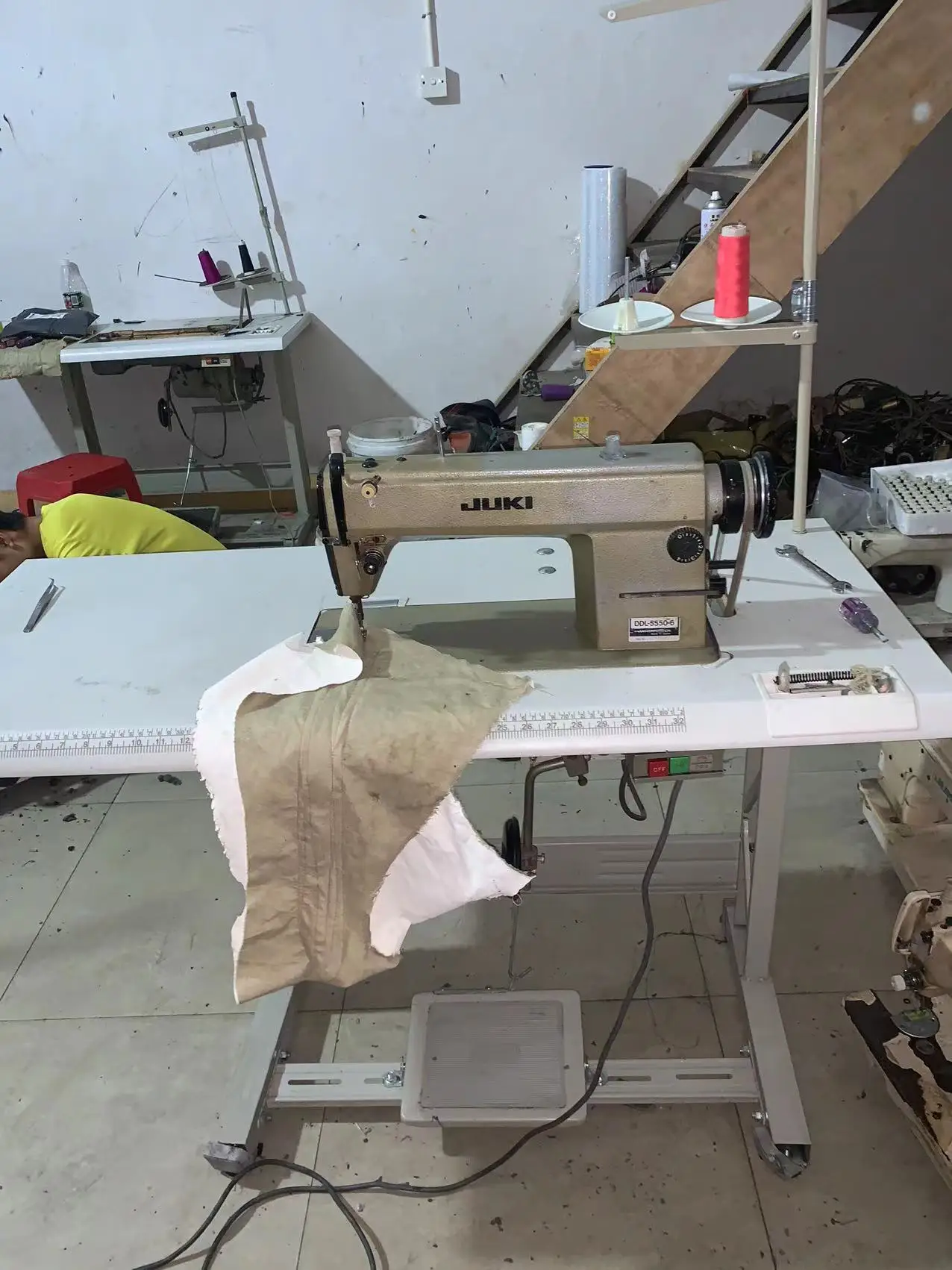 High Speed 5550 lock stitch industrial cylinder-bed single needle sewing machine