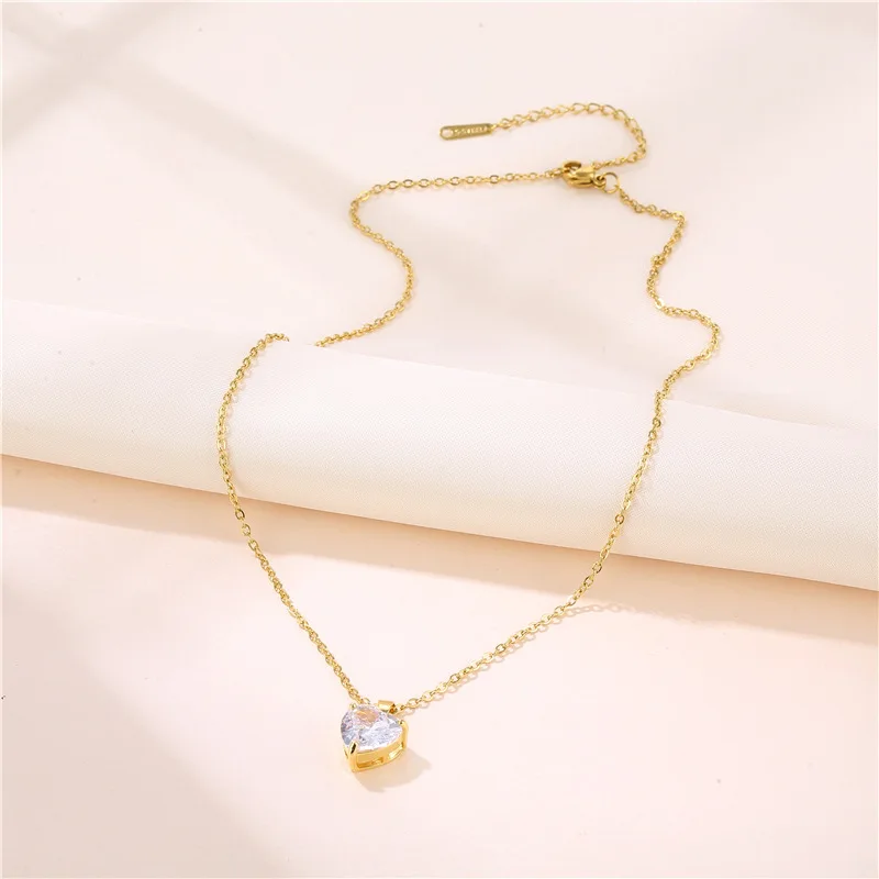 New Heart Shape Zircon Pendant Necklace 18k Gold Plated Stainless Steel Heart Diamond Necklace for Women