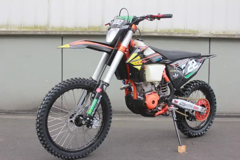 Китай (материк) лаконичного дизайна 2-х тактный двигатель грязевых велосипедов мотоциклов 450cc новый стиль с водяным охлаждением 300cc мотоцикл чоппер