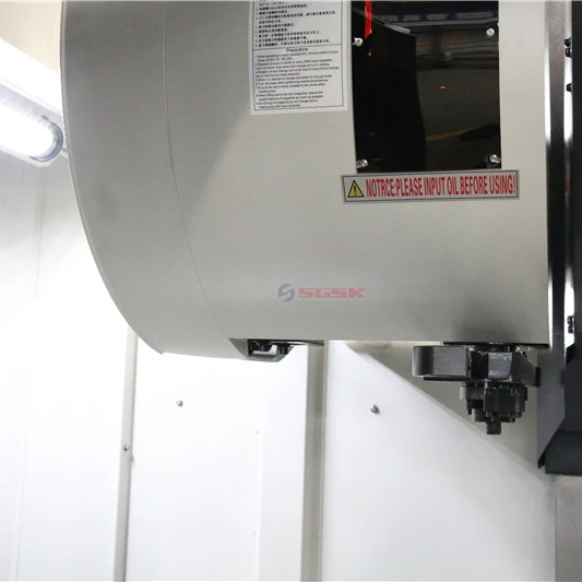 Небольшой фрезерный станок с ЧПУ фрезерные станки (cnc) okuma VMC650 3 оси обрабатывающий центр