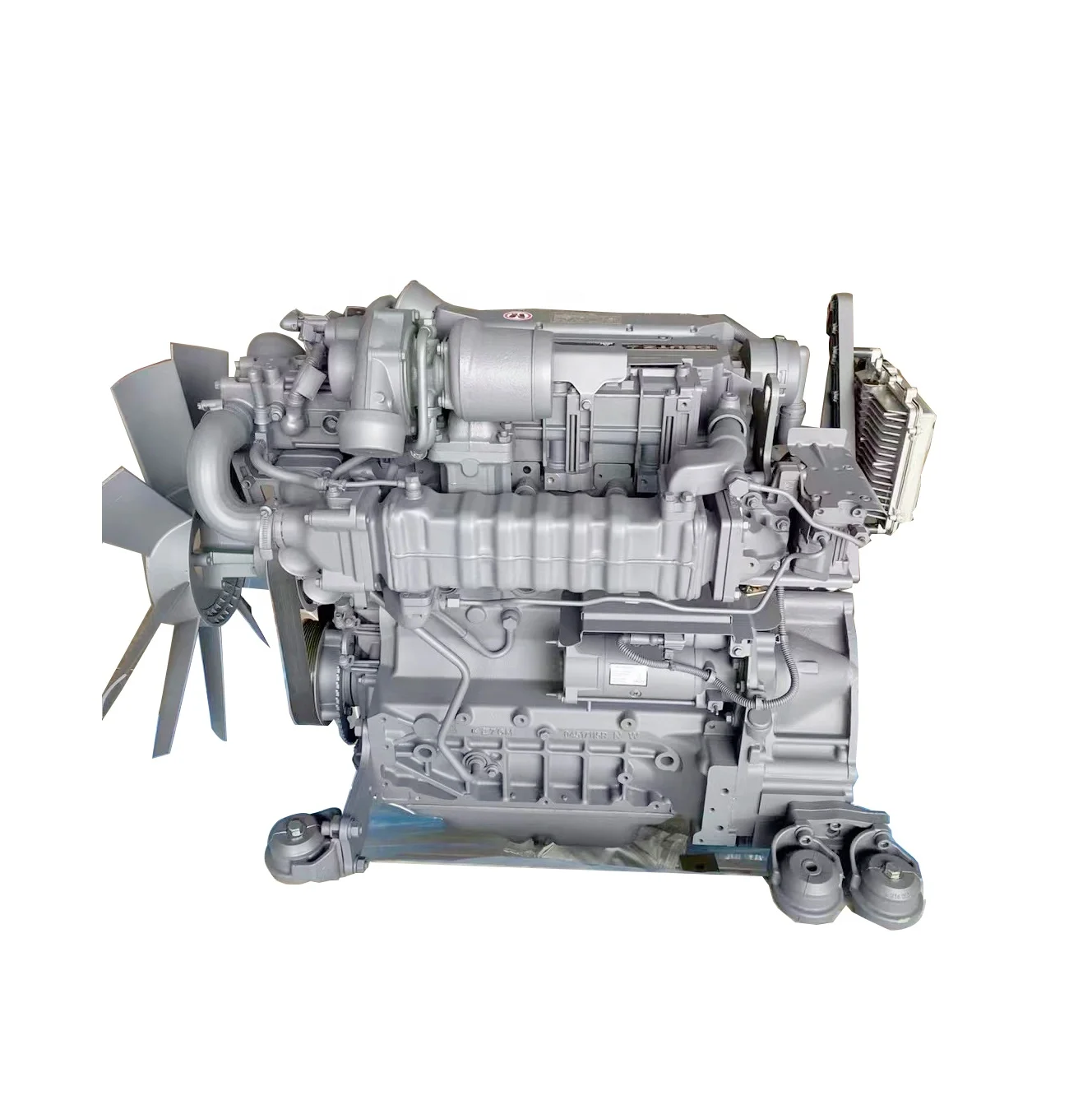 water cooled Deuzt 4 Cylinders 4L Tcd4.1 L4 Diesel Engine 115kw 2300rpm for Machines