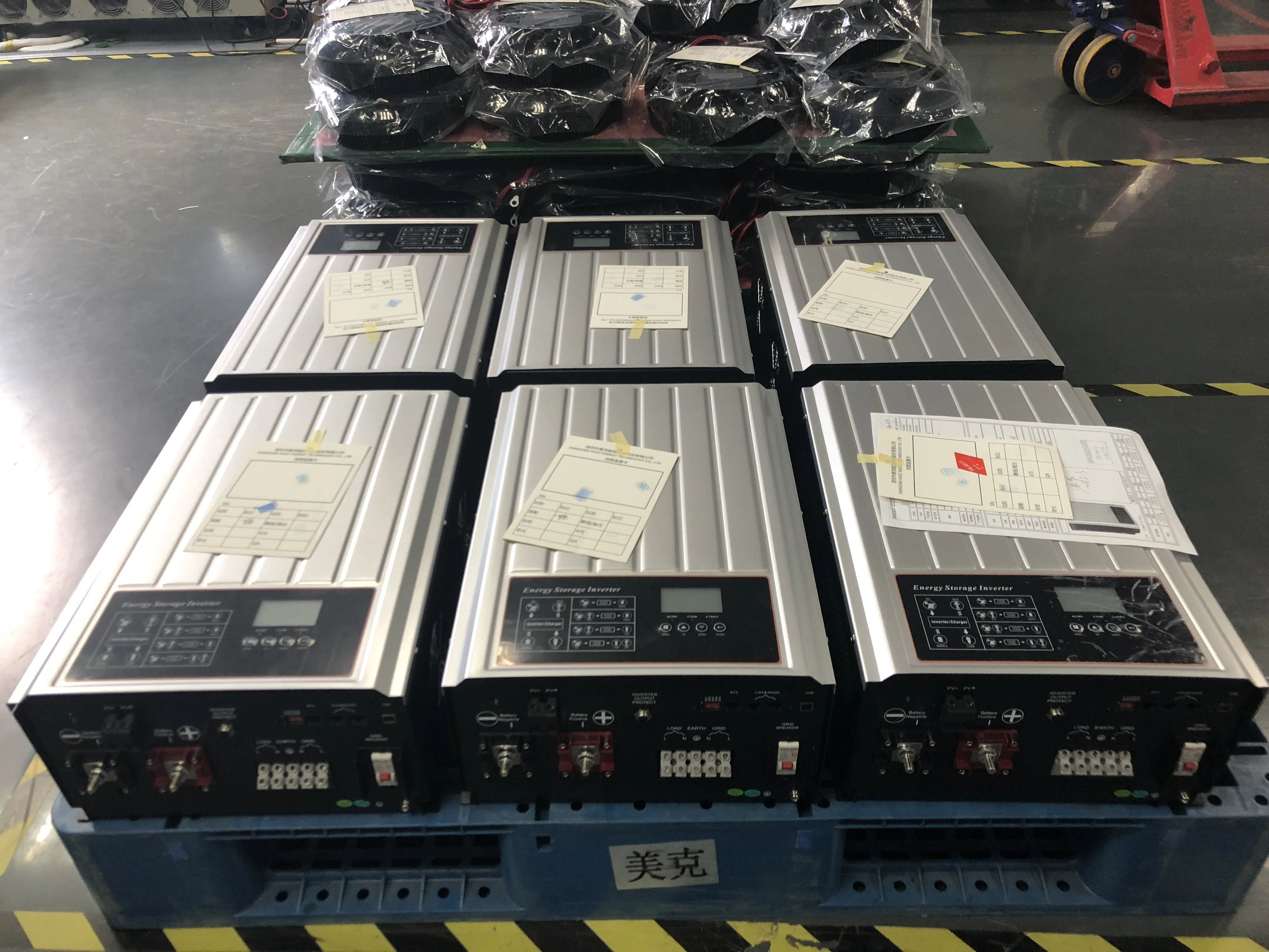 Solar and wind hybrid inverter on grid tied solar pv power wind turbine turbina eolica Inverter 1KW,2KW,3KW,4KW,5KW,6KW