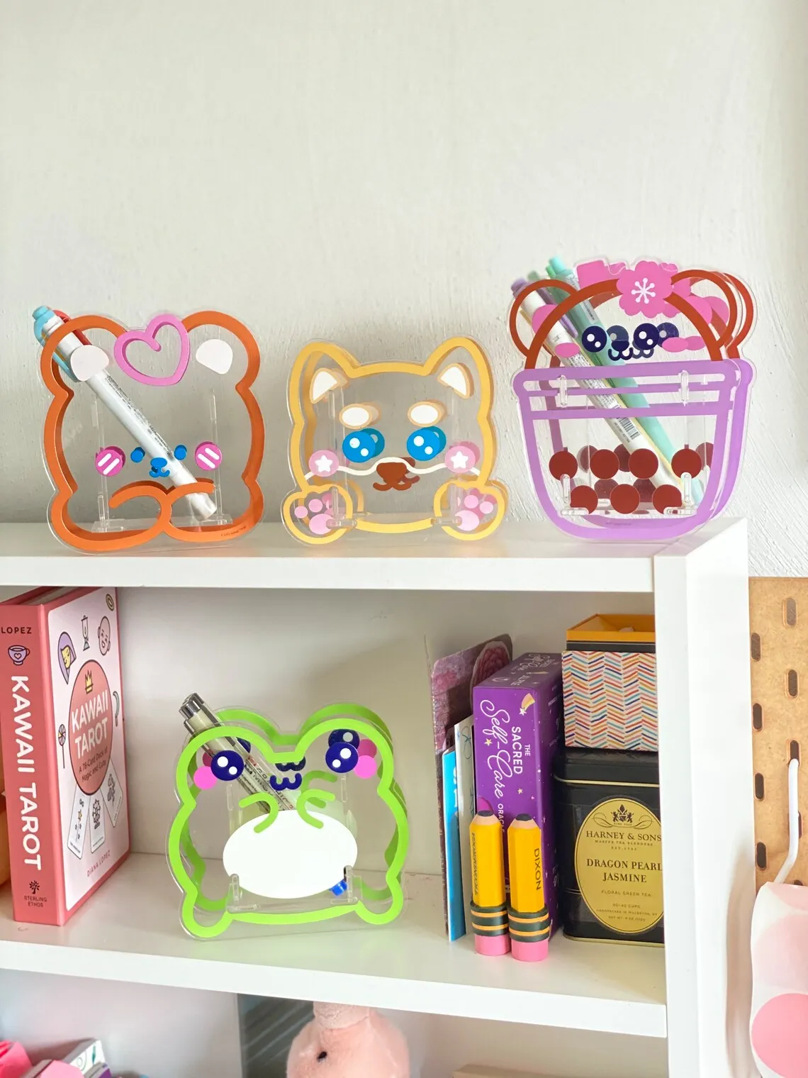 Cute Cartoon Brush Holders Stationery Desk Organizer Accessories Office Supplies Plastic Custom Acrylic Pen Holder