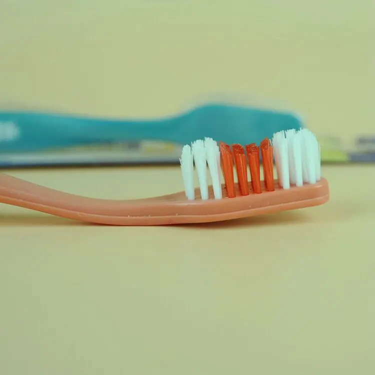 0.06 Dollar Model AL-ZL011 Good Quality Clean Full Head Cheap Toothbrush Hard Toothbrush