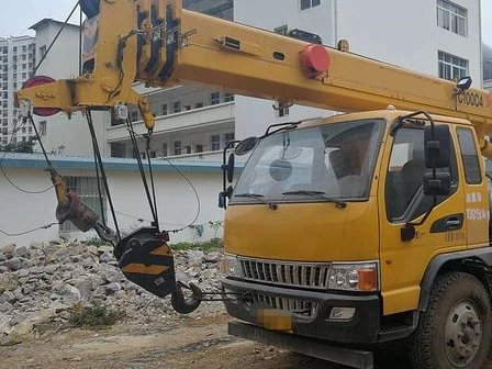 Hot Sale Telescopic Mobile Crane 10 Tons TC100C4 with Good Performance