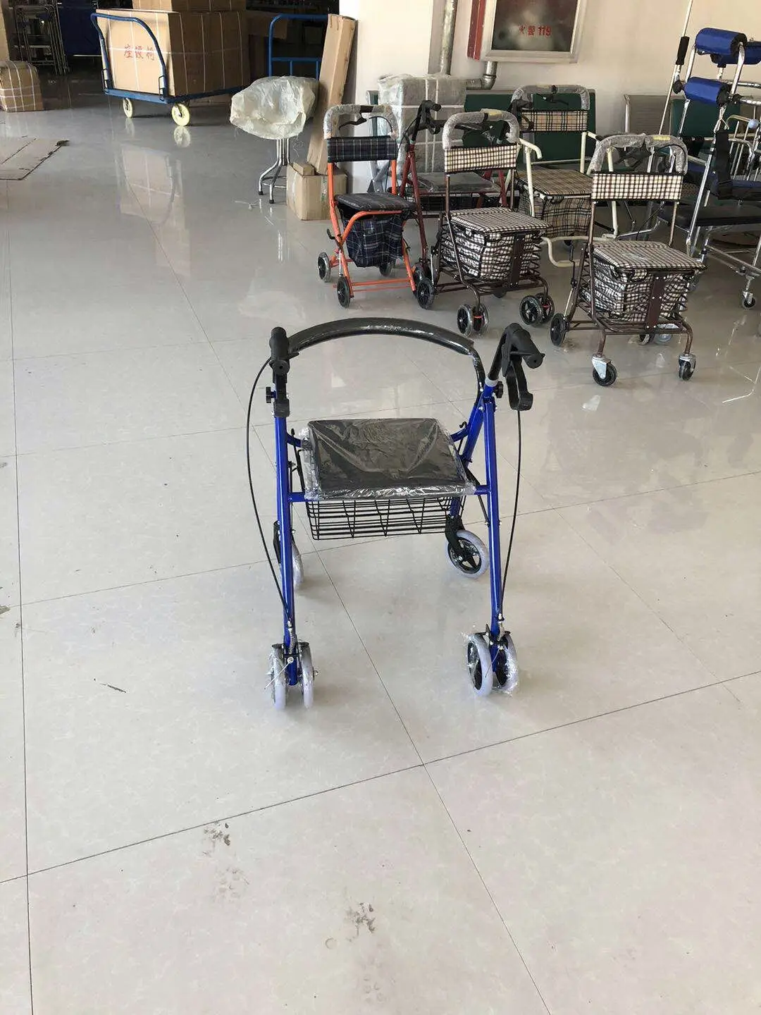 Elderly walking folding shopping cart seat can sit can push four wheels to buy vegetables and can help walk a small cart