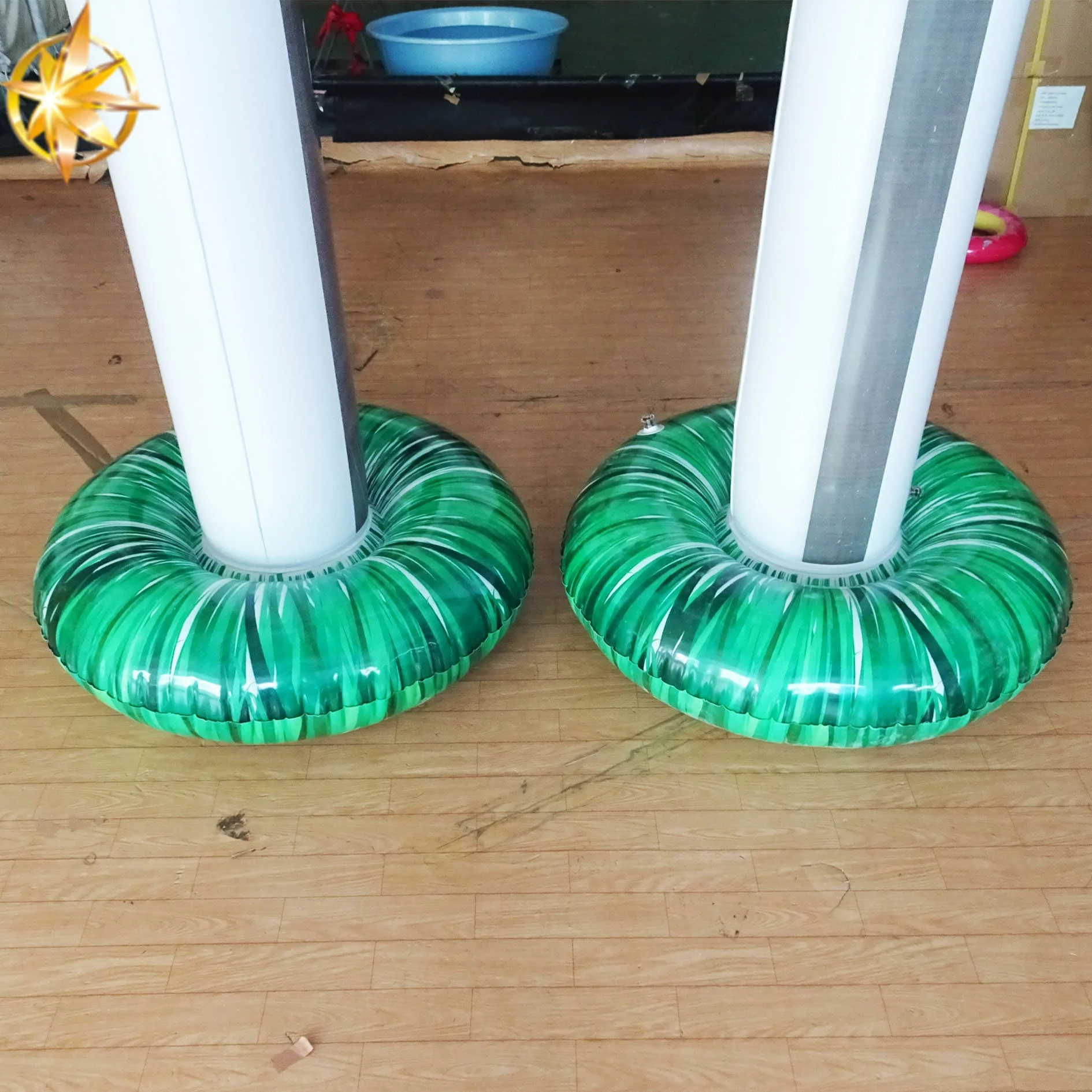 Customized PVC landmark inflatable advertising signpost for indoor and outdoor use