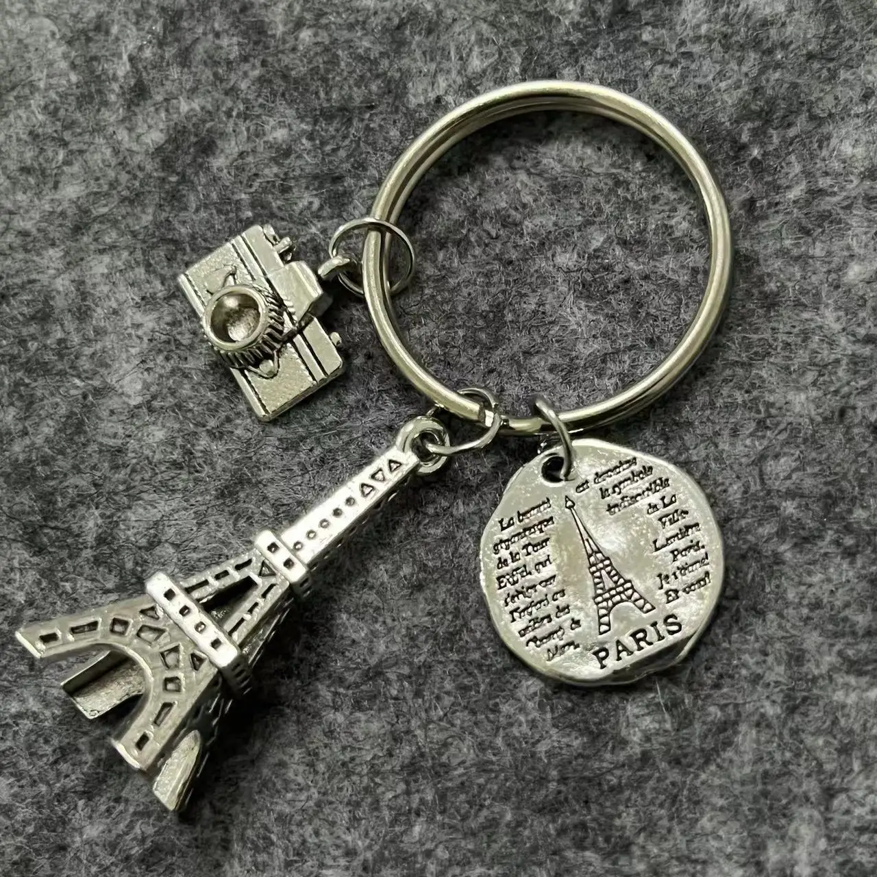 Mini Eiffel Tower Suitcase Keychains Modern Camera Passport Plane Travel Paris Souvenir Keychain for Women