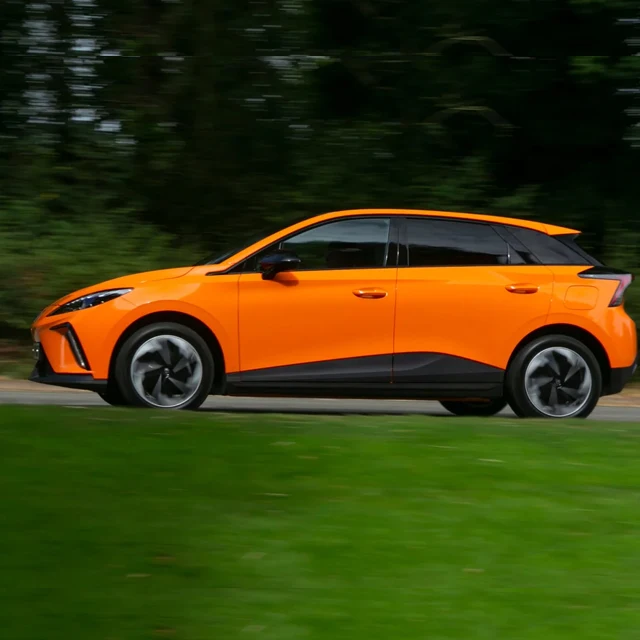 MG4 Mulan New Energy Vehicle Auto 4 MG Mulan Saic MG4 EV Electric Car Right Hand Car