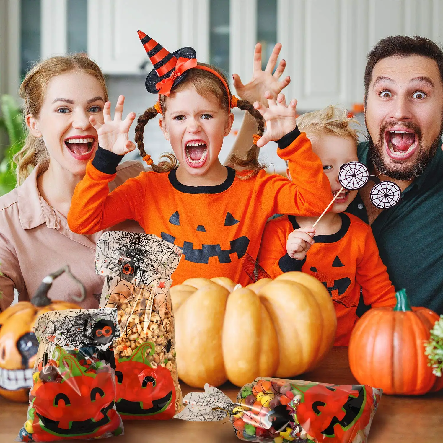 Halloween Party Plastic Customized  Cellophane Bags Snack pumpkin food Bag Clear Printed Candy  Treat Bags Food Packaging