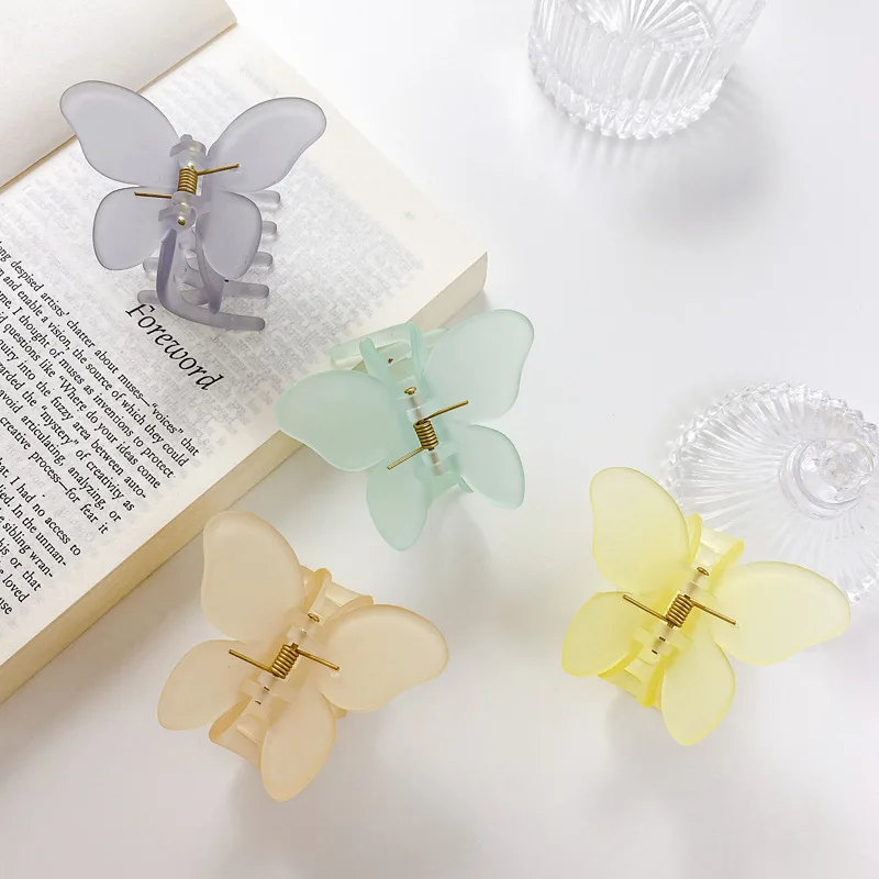 Yucat Wholesale Korean Fashion Women 6.5cm Butterfly Frosted Hair Clips Accessories Resin Hair Claw For Long Hair