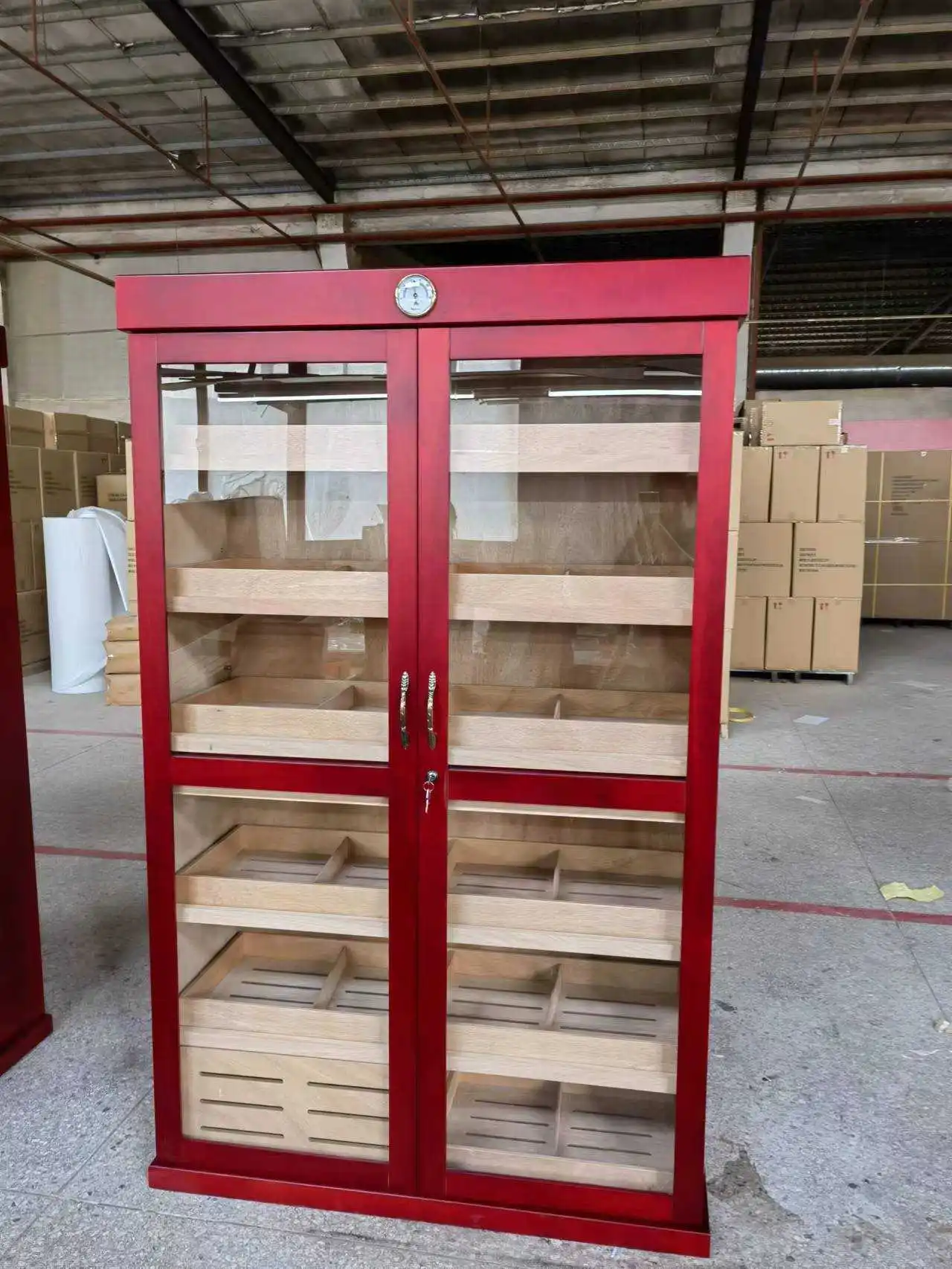 Wholesale Customize Cedar Wood Large Capacity with LED light Cabinet Cigar Humidor Cabinet Humidor Cigar Cabinet