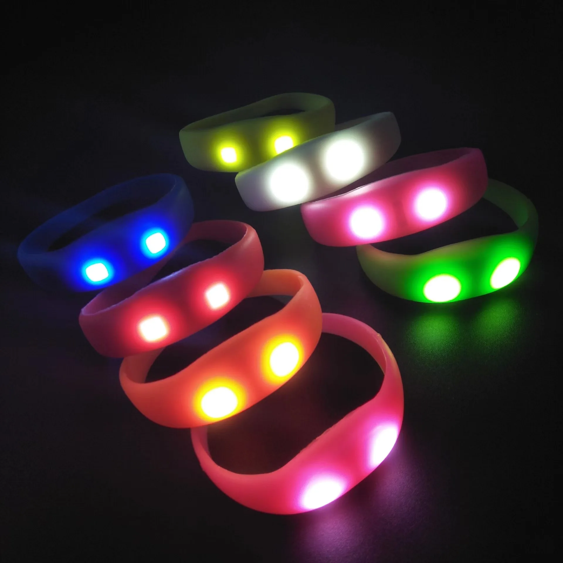 Concert Sound Activated Bracelet 15 Colors Flashing Silicon Led Light Wristband Bracelet For Party