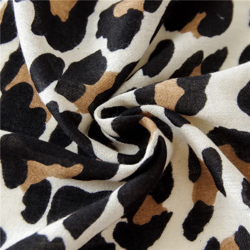 New Fashion Leopard Pattern Tassel Shawls Women Cotton Tiger Print Foulard Tassel Hijab Muffler Wholesale