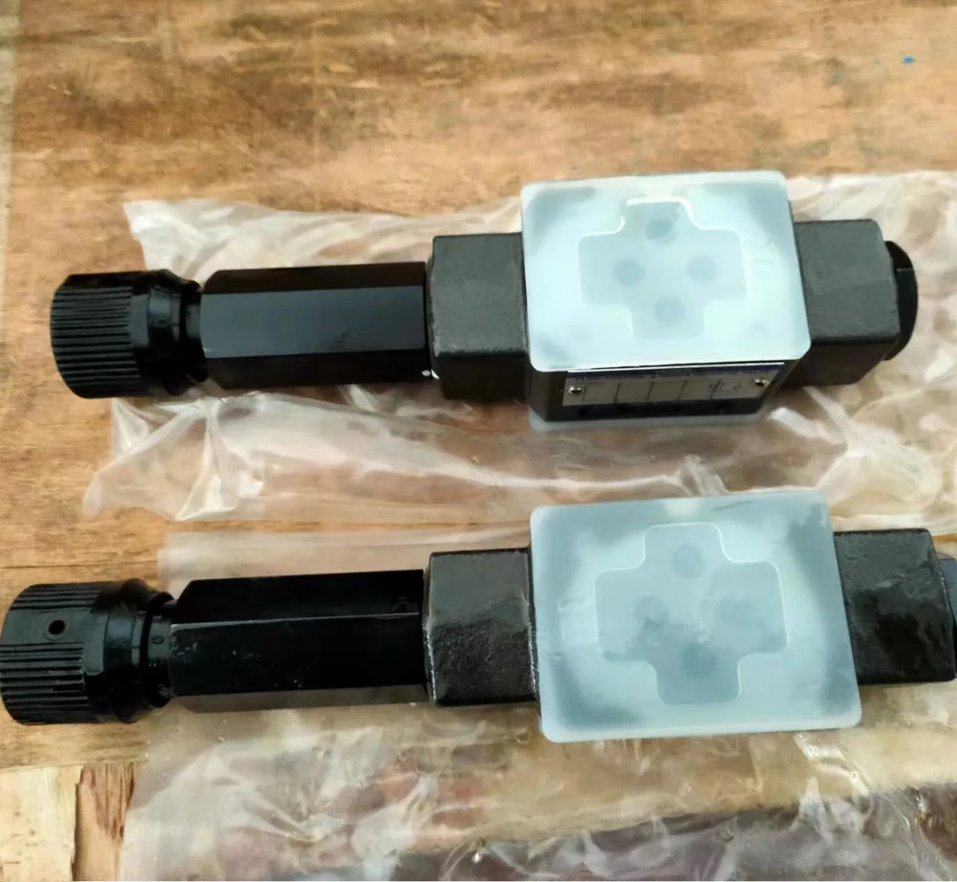 Yuken MFA,MFB,MFP,MFW series of MFA-01,MFB-01,MFP-01,MFW-01,MFA-03,MFB-03,MFP-03,MFW-03 modular speed regulating valve