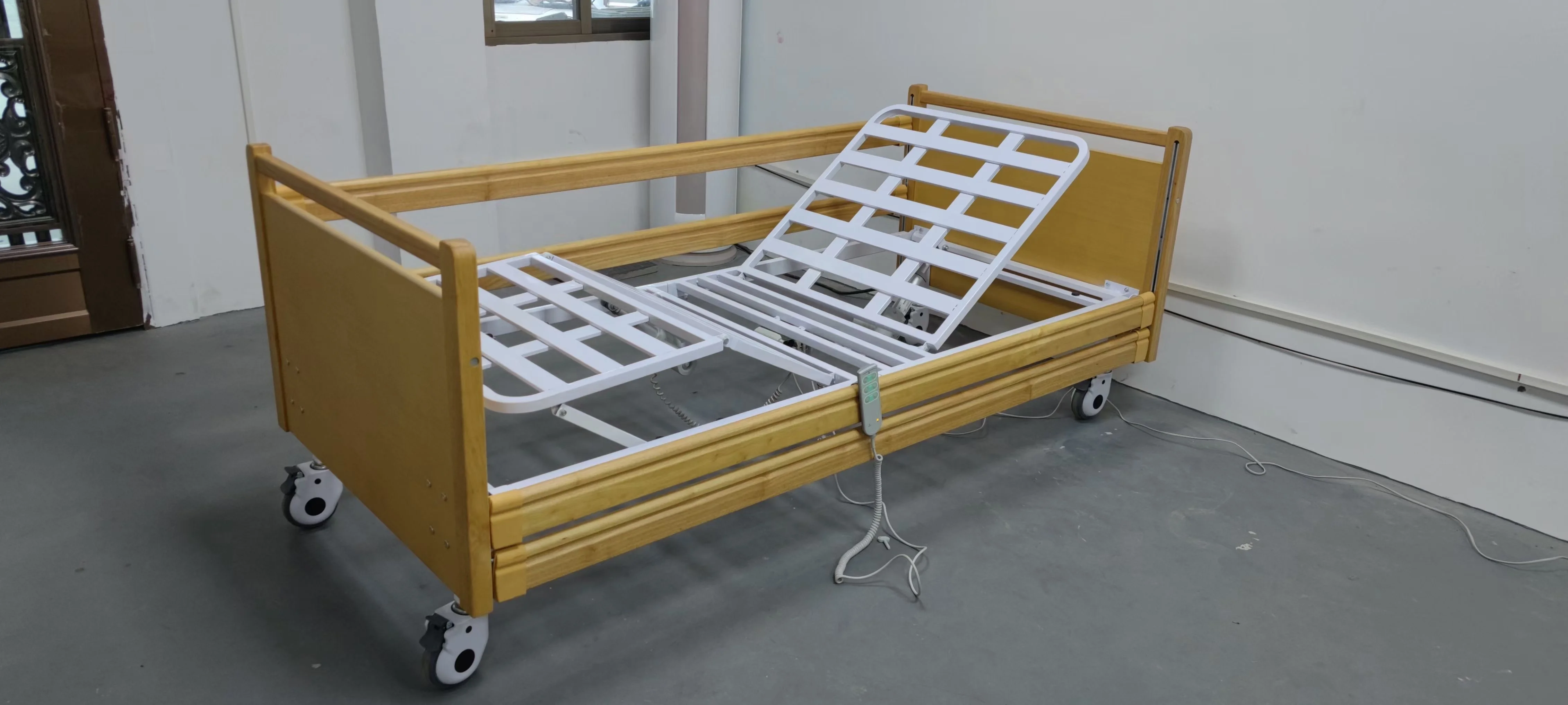 High Quality CE Certified Wooden Manual Nursing Bed Three Function Multifunction for Home or Hospital Use at Prices