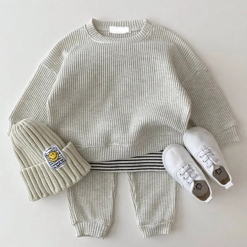 
Ins Korean version of baby clothes comfortable leisure relaxed sports two-piece set 