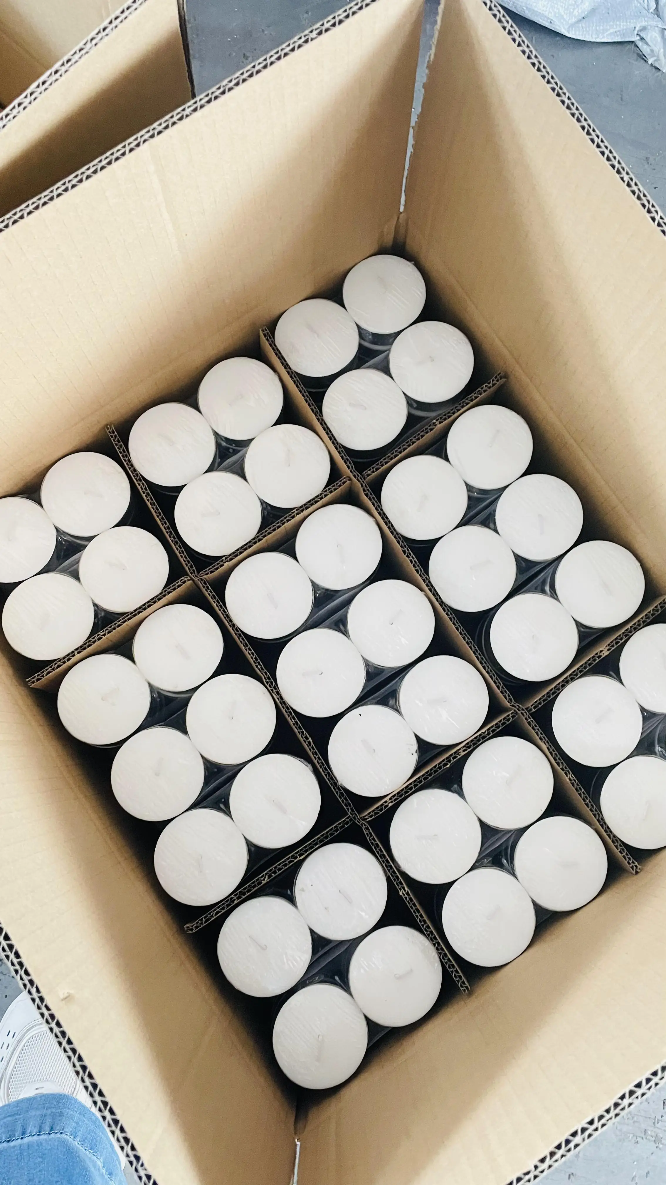 Home Decor Paraffin Wax White Colorful Tea Light Candles 100pcs 12gm Small Tealight Candles Factory