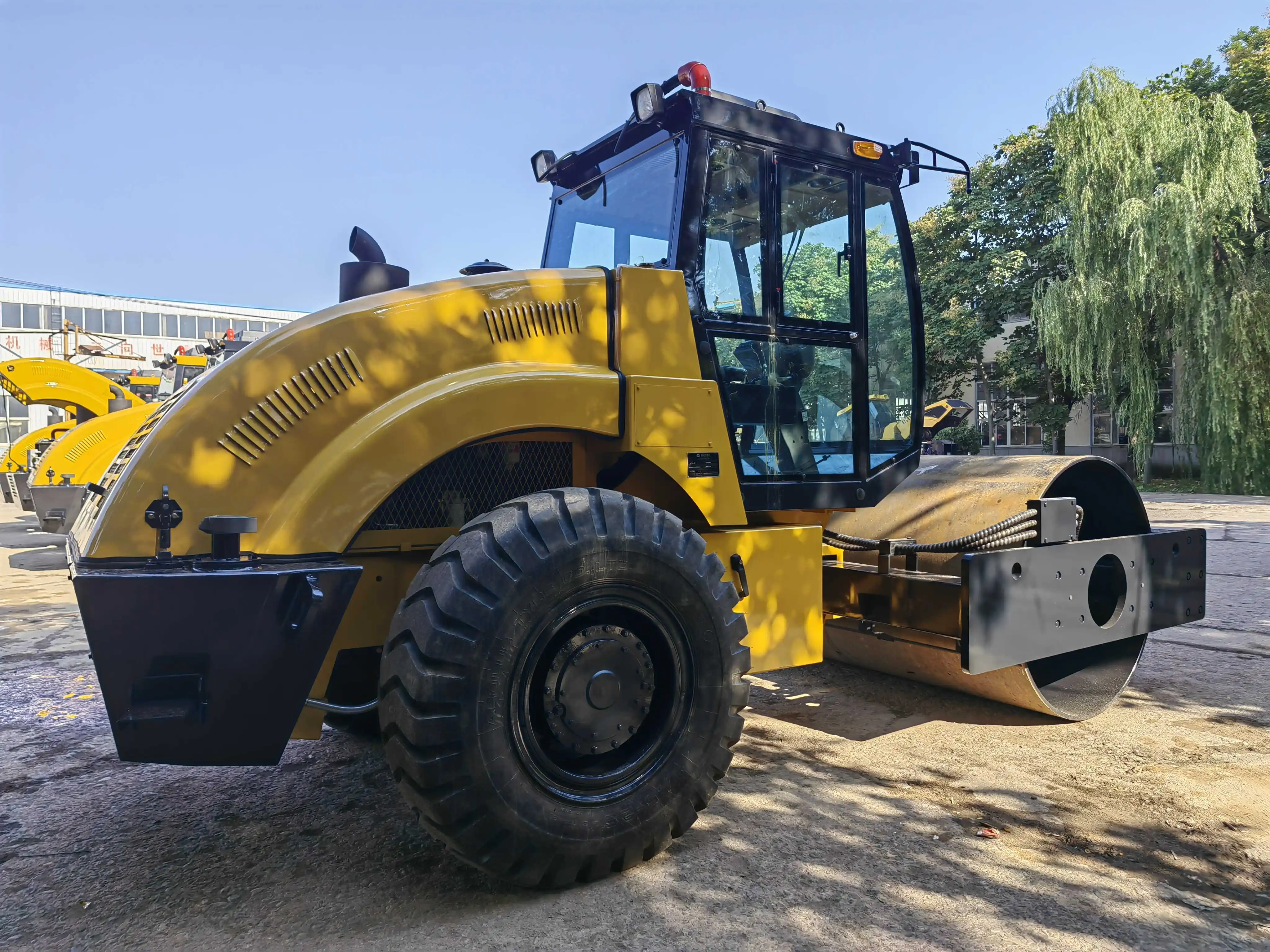 12 TON low price and high quality double wheels hydraulic vibratory road roller