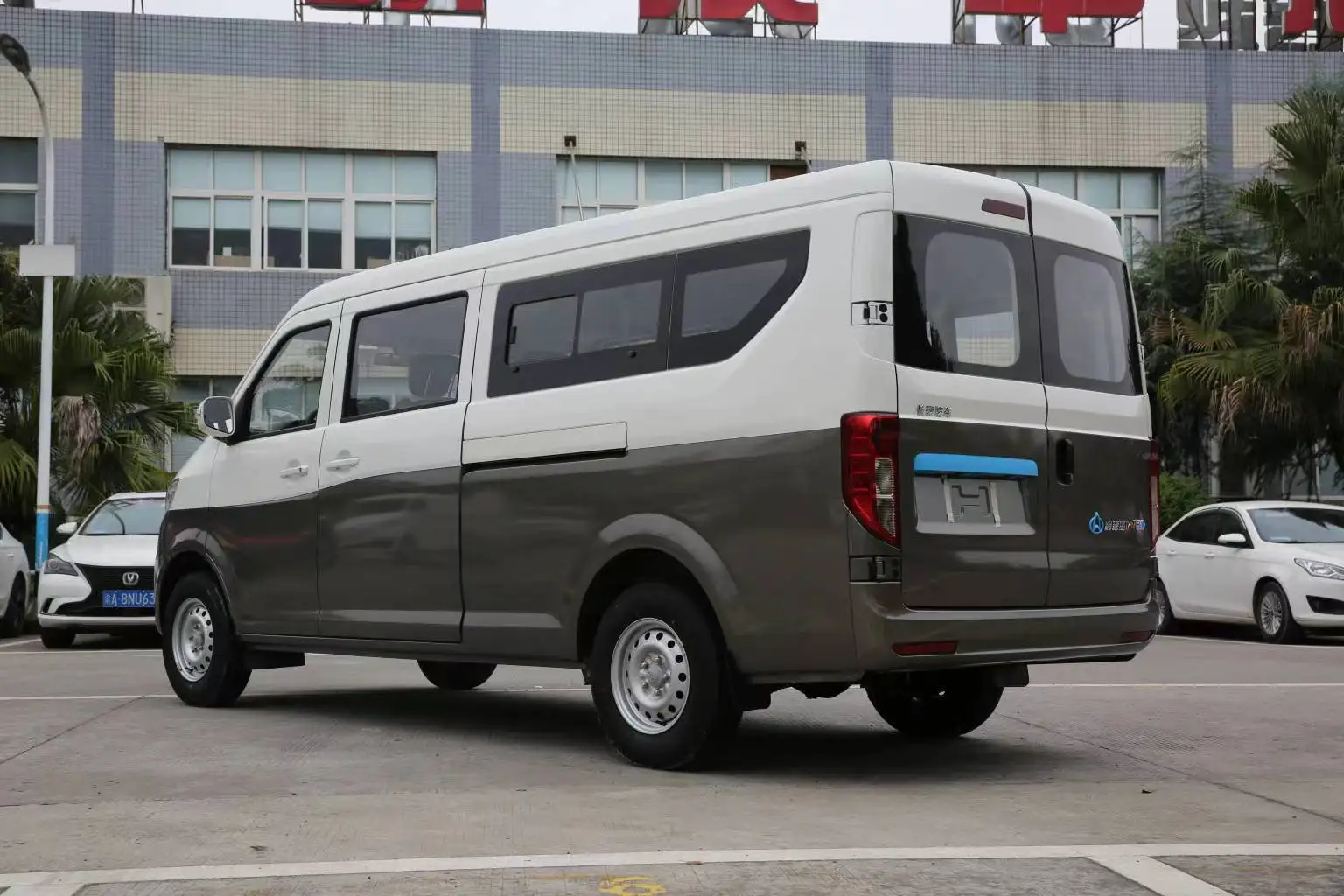 Changan KYC V7 Бензин/Бензин Мини автобус экономичный пассажирский фургон 9 11 14 мест большой космос топлива LHD для продажи