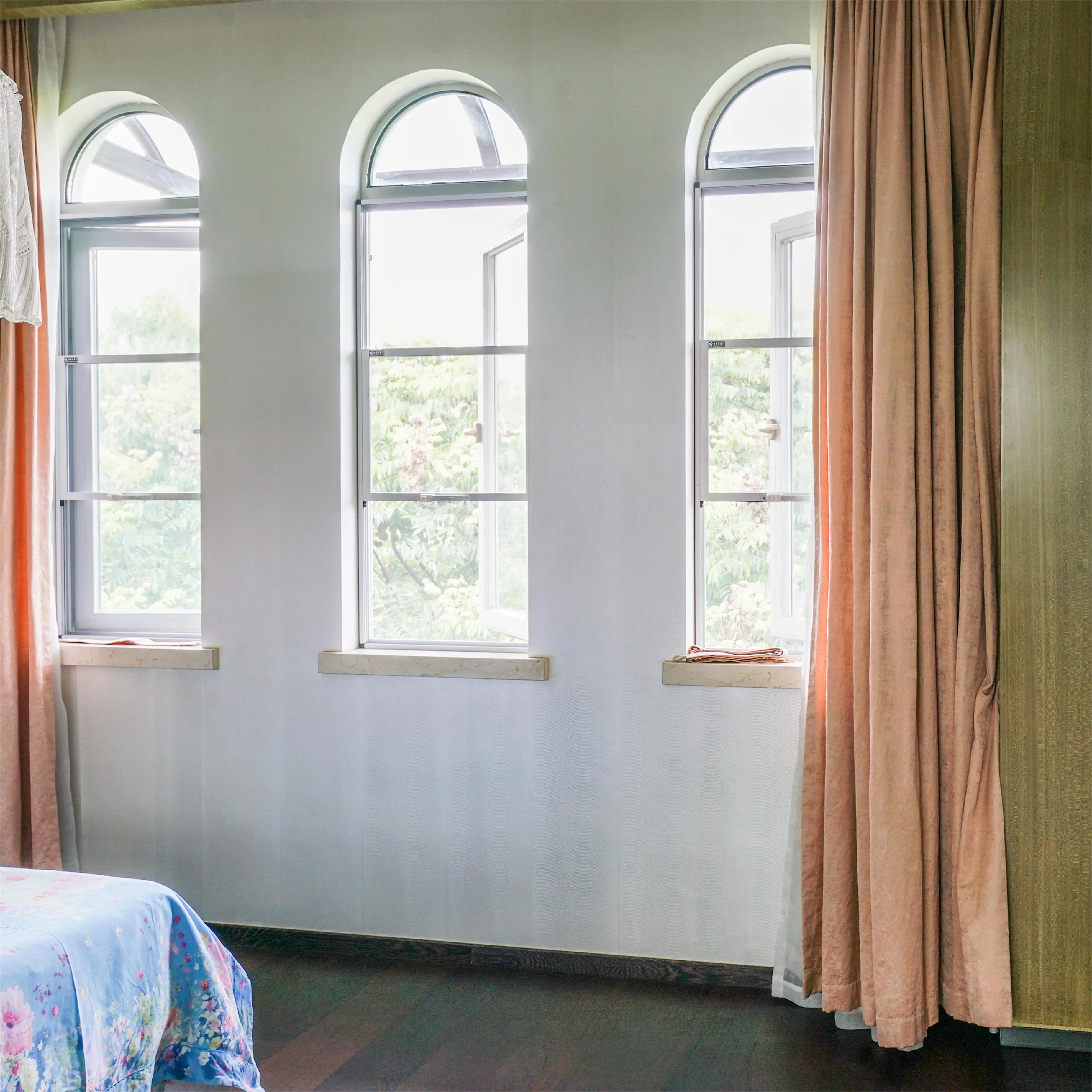 Verified Pro Customized Specialty Shape Window Design Aluminum Tempered Glass Arch Shaped Smart Fixed Windows