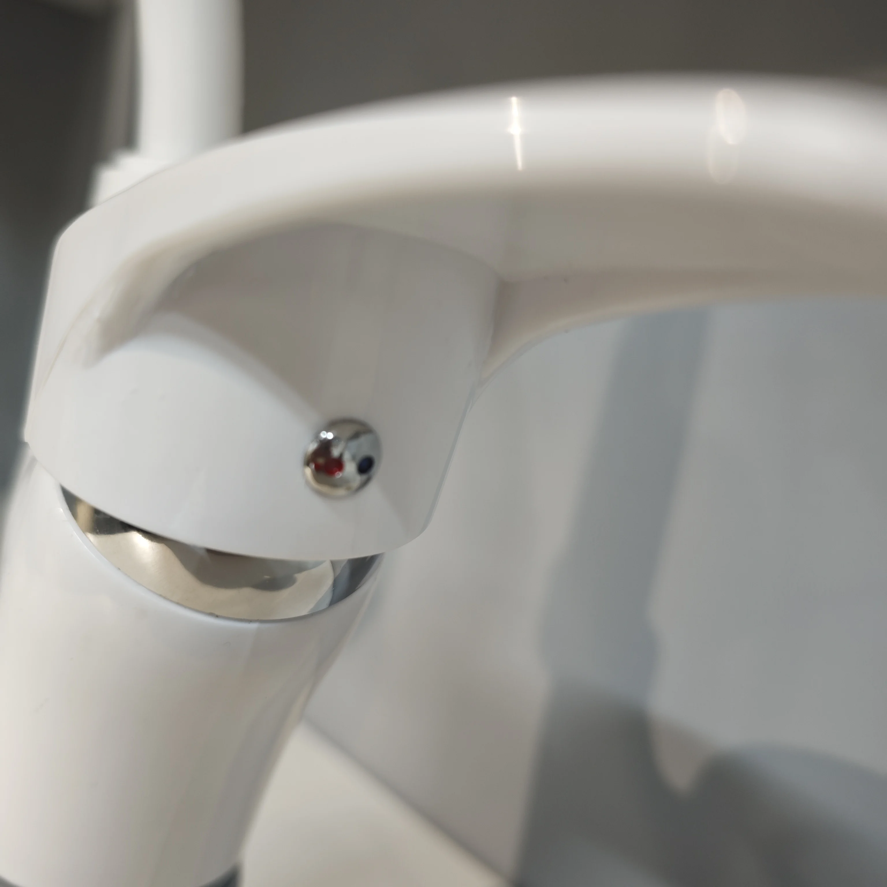 deck mounted single handle cold and hot water kitchen taps mixer plastic faucet and taps