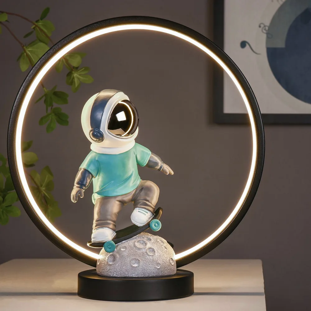 3pcs MOQ USB cable resin decorative astronaut figurine night light 3D space man statue LED table lamp home decor
