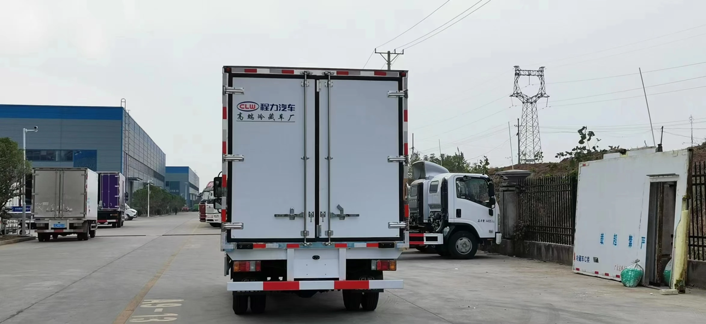 Isuzu KV600 Npr 4*2 6 колесный рефрижератор с морозильной камерой