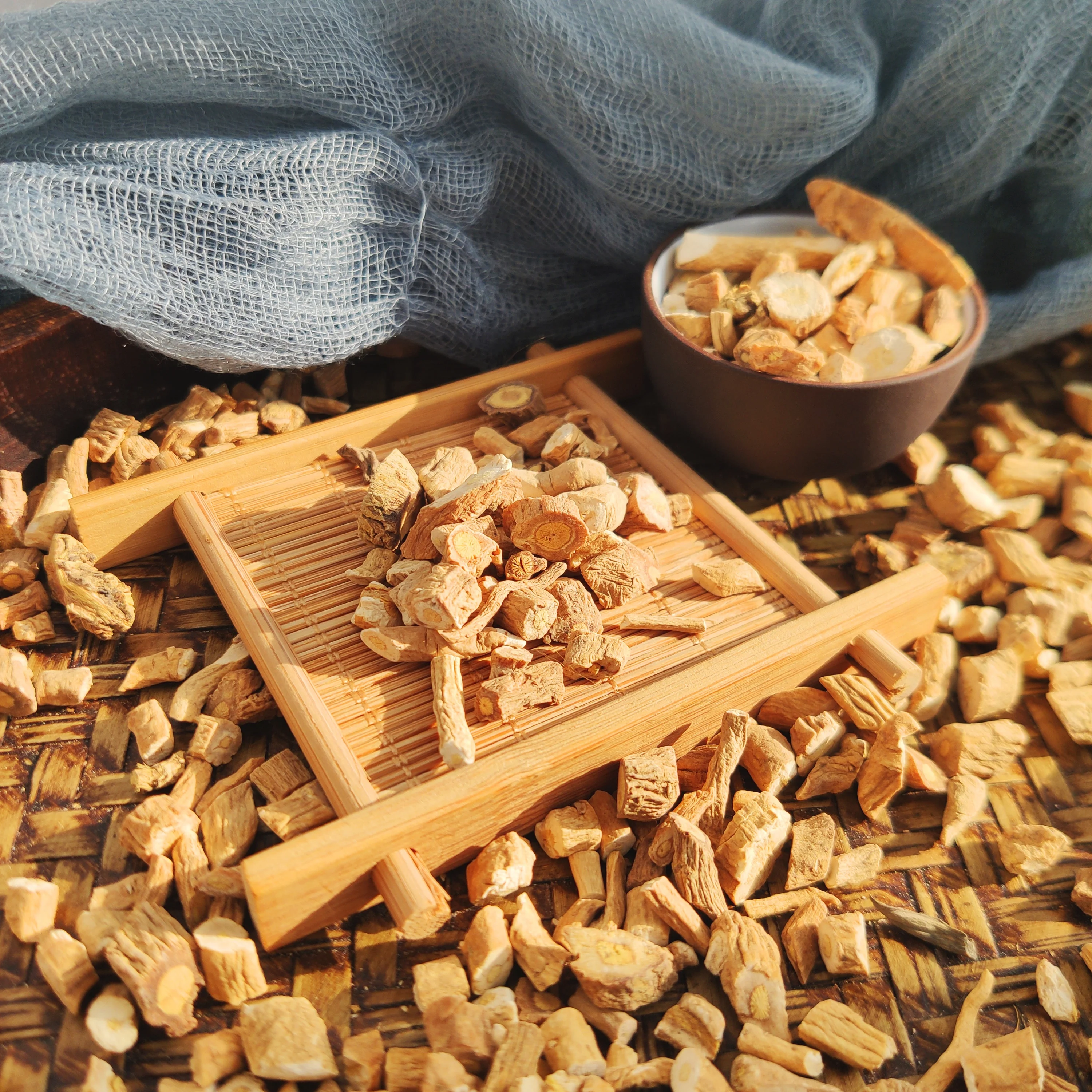 
Wholesale Organic Top Quality Isatis Root Ban Lan Gen for clearing heat 