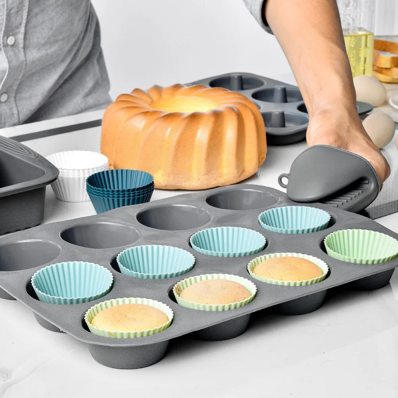 Wholesale USSE Silicone Baking Tools Molds Free Cake Mould 12 pieces in Set Multi Colours Round Muffin Cup Baking Cake Mould